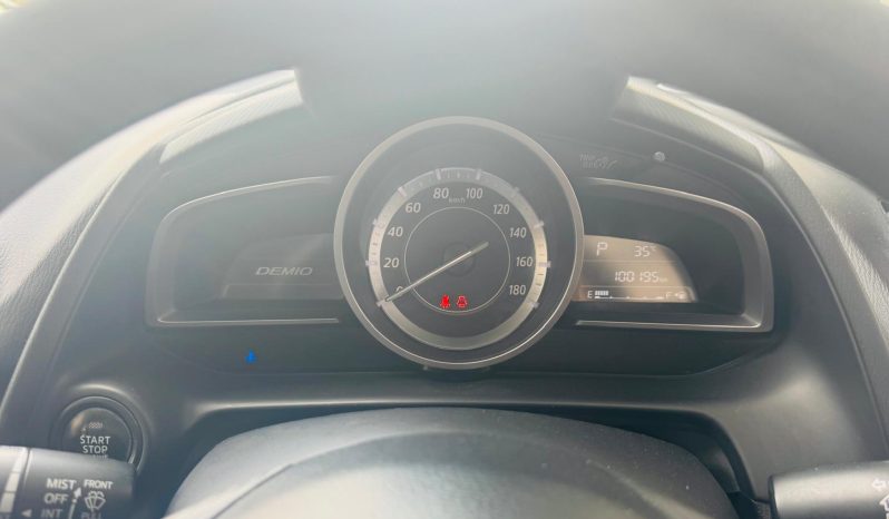 
								Mazda Demio full									
