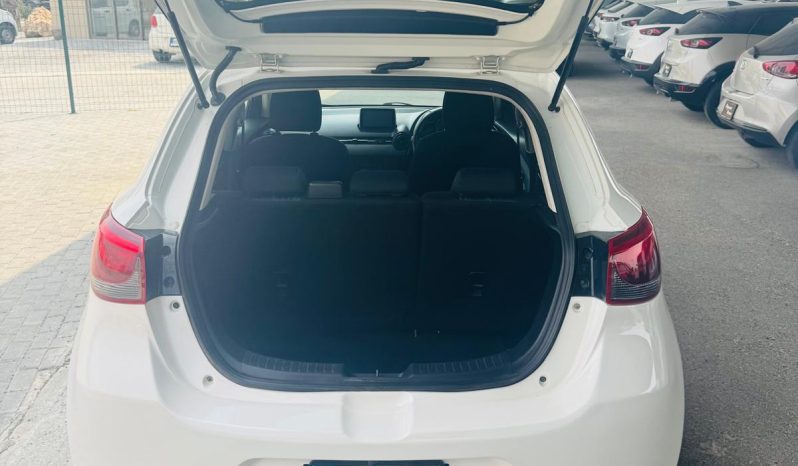 
								Mazda Demio full									