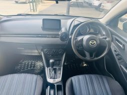 
										Mazda Demio full									