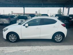 
										Mazda Demio full									