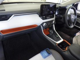 Toyota RAV4 2.5L 4WD Hybrid Adventure