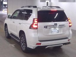 Toyota Land-Cruiser-Prado TZ-G 2.8L Diesel 6AT 4WD
