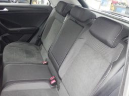 
										Volkswagen T-ROC 1.5L TSI Style full									