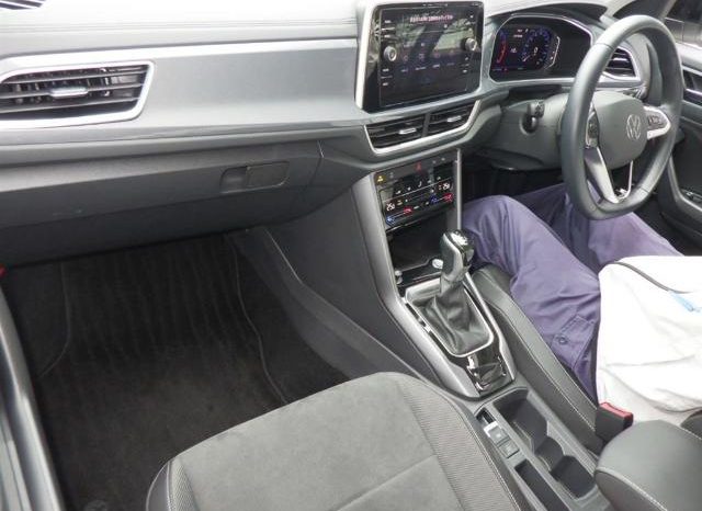 
								Volkswagen T-ROC 1.5L TSI Style full									