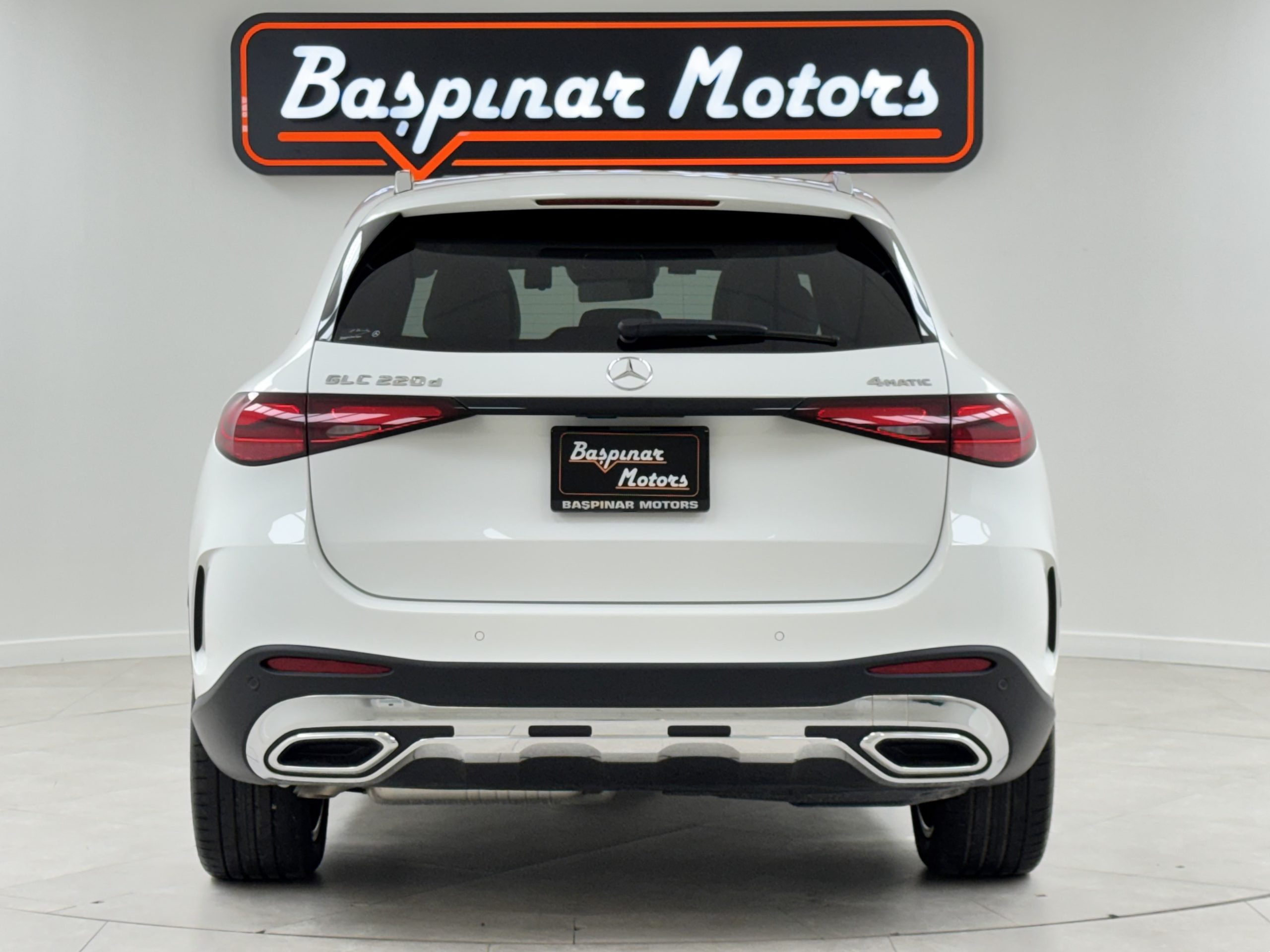 Mercedes Benz GLC 220D 4Matic ISG Model AMG LINE