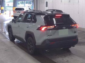 Toyota RAV4 2.L 4WD Adventure Offroad Package