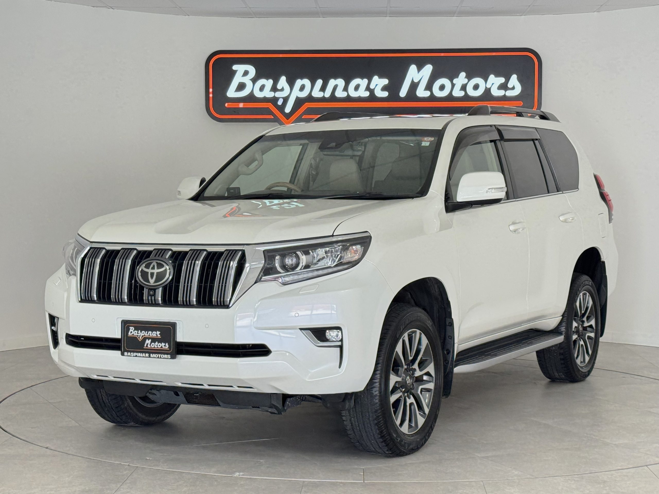 Toyota Land-Cruiser-Prado TZ-G 2.8L Diesel 6AT 4WD