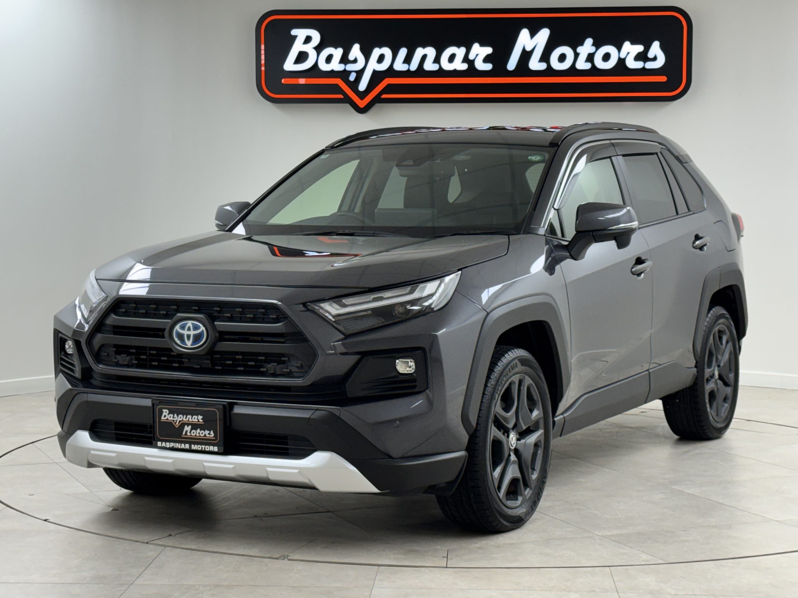 Toyota RAV4 2.5L 4WD Hybrid Adventure