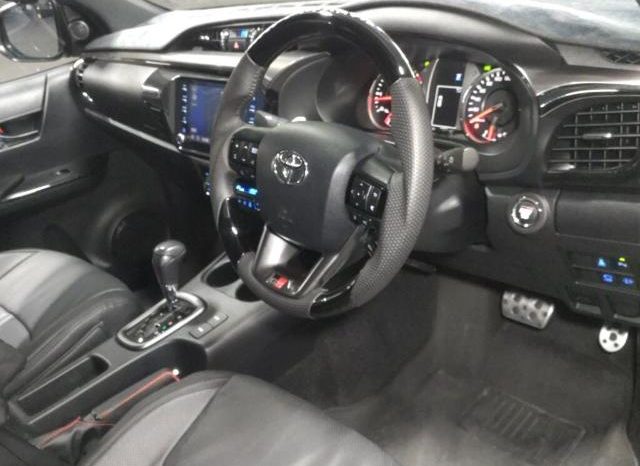 
								Toyota Hilux Z GR Sport 2.4D full									