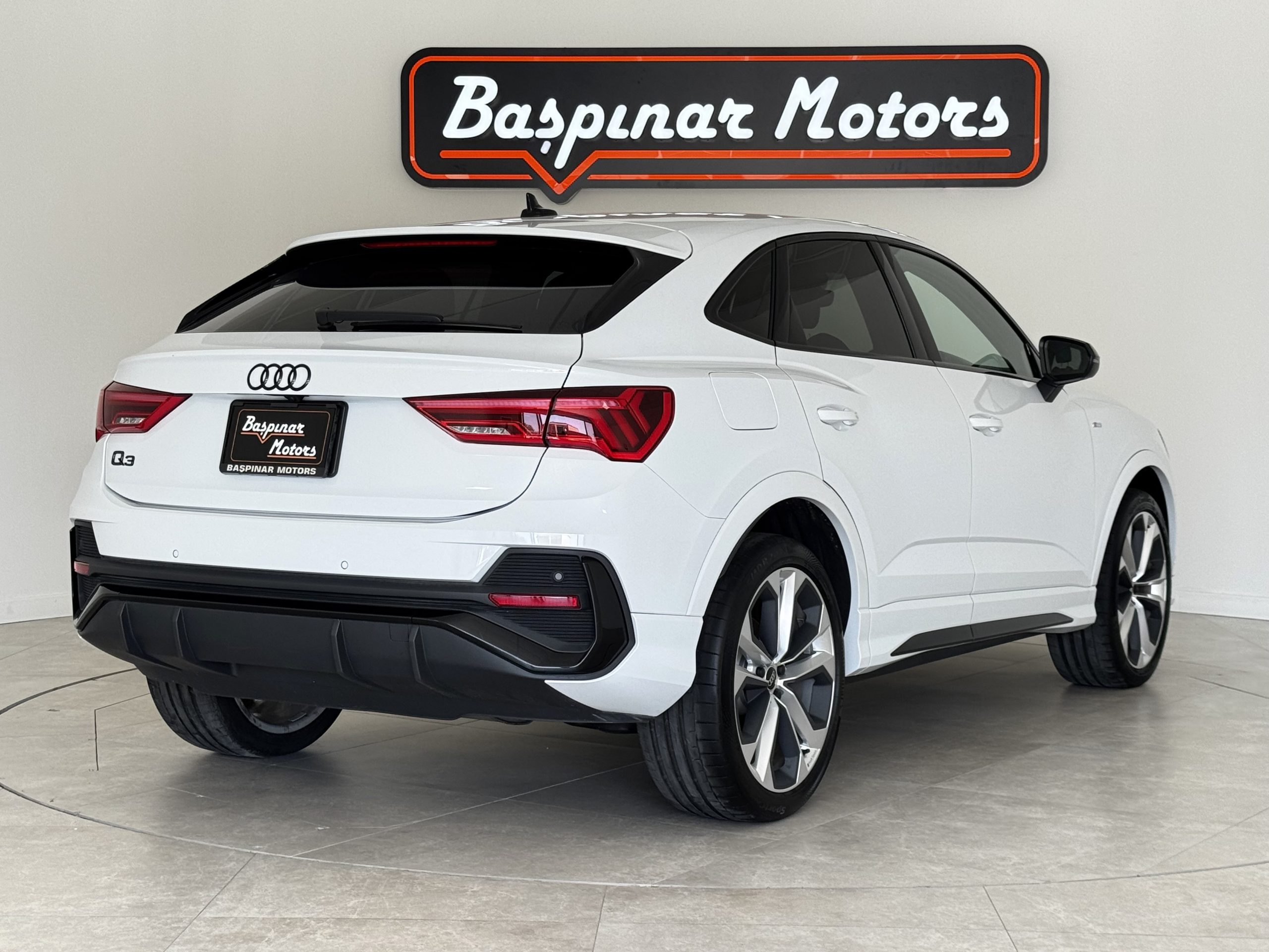 Audi Q3 Sportsback 1.5L Dynamic Edition