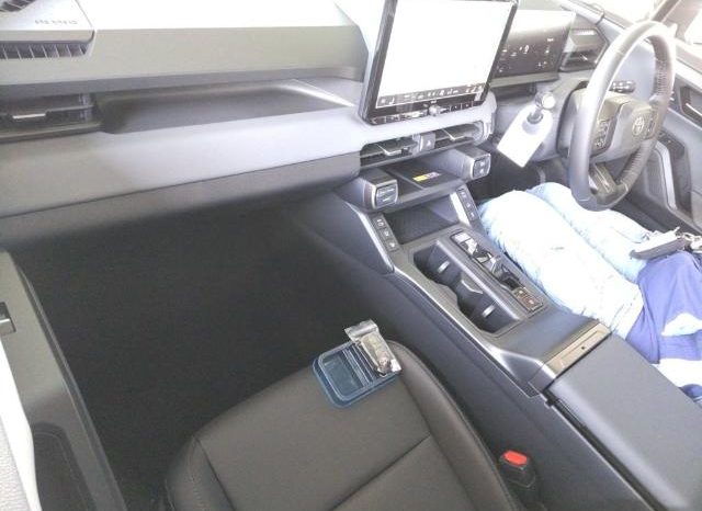 
								Toyota RAV4 2.5L 4WD Hybrid Adventure full									