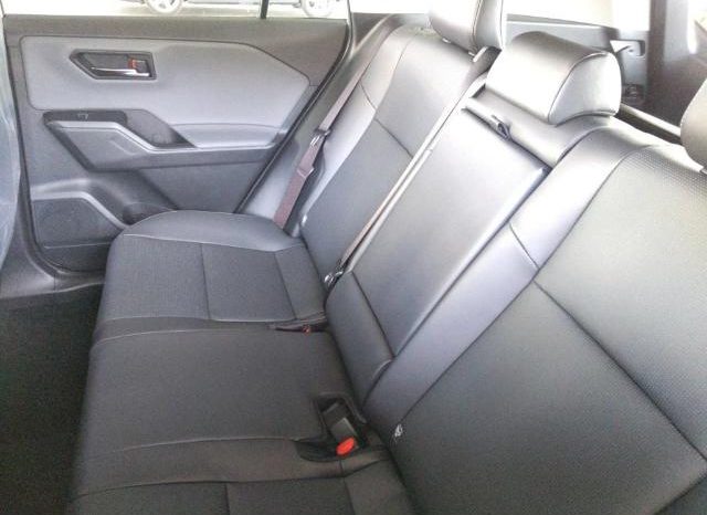 
								Toyota RAV4 2.5L 4WD Hybrid Adventure full									