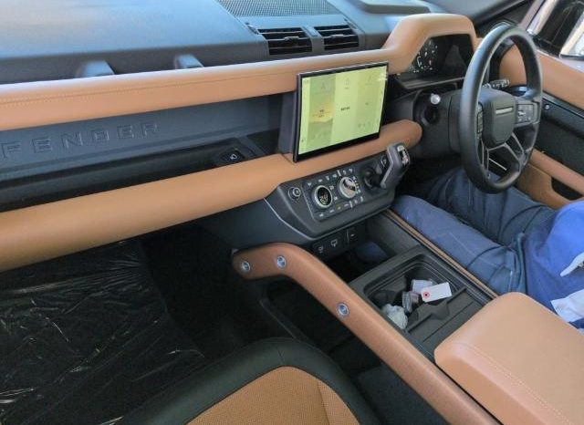 
								LANDROVER DEFENDER 110 X D300 full									