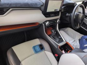 Toyota RAV4 2.5L 4WD Hybrid Adventure