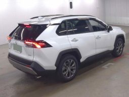 
										Toyota RAV4 2.5L 4WD Hybrid G full									